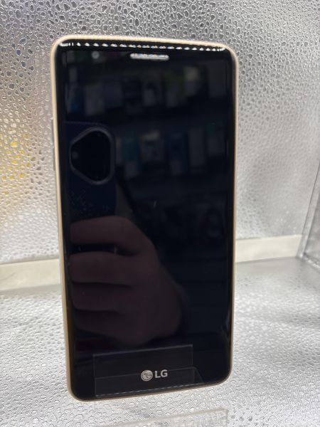 Купить LG K8 2017 (X240) Duos в Новосибирск за 600 руб.