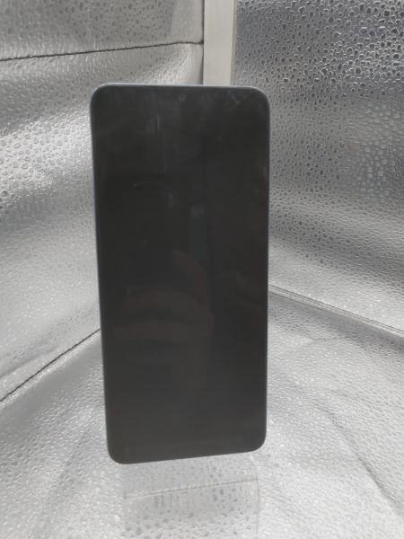 Купить Xiaomi Redmi A3 3/64GB (23129RN51X) Duos в Новосибирск за 3500 руб.