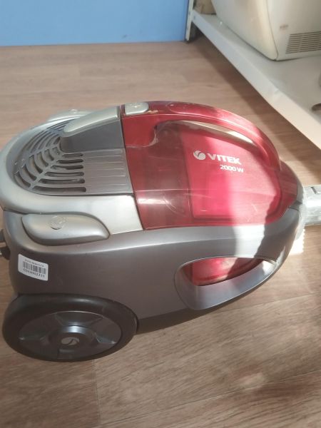 Купить Vitek VT-1827R в Новосибирск за 2200 руб.