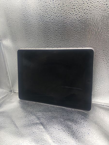 планшет Apple iPad Pro 1 2016 128GB (A1673) (без SIM) в Новосибирск