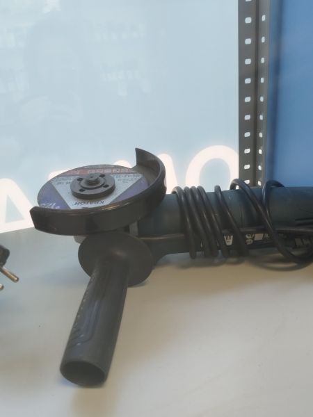 шлифмашина угловая сетевая Bosch GWS 700 в Новосибирск