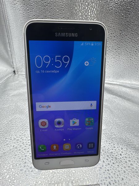 сотовый телефон Samsung Galaxy J3 2016 (J320F) Duos в Новосибирск