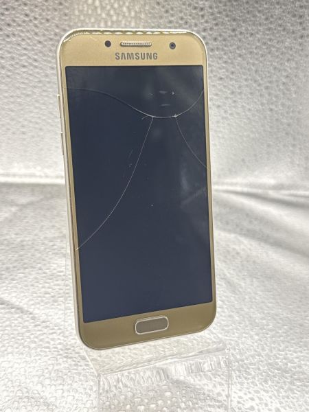 сотовый телефон Samsung Galaxy A3 2017 (A320F) Duos в Новосибирск