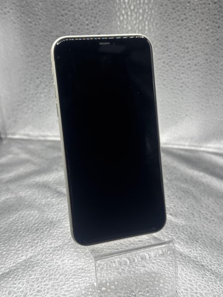 сотовый телефон Apple iPhone 11 64GB в Новосибирск