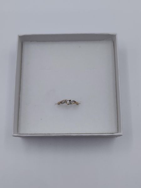 Купить Кольцо золото 585 0,77g, вес изделия 0.83g, размер 16 в Иркутск за 4200 руб.