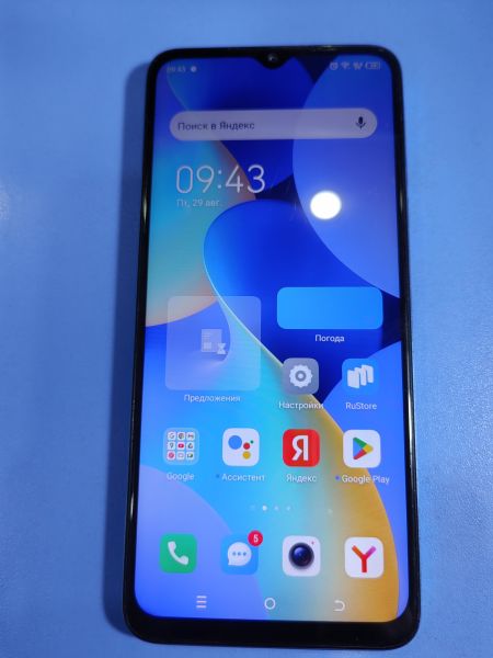 Купить TECNO Spark 10 8/128GB (KI5q) Duos в Иркутск за 5300 руб.