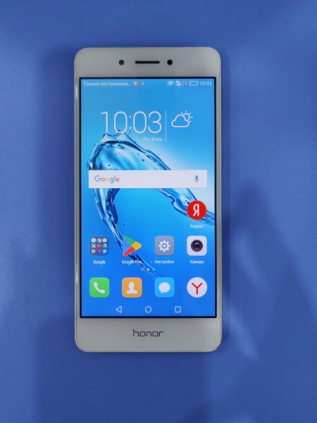 Купить Honor 6C 3/32GB (DIG-L21HN) Duos в Иркутск за 1600 руб.