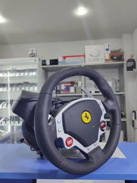 Купить ThrustMaster Ferrari F430 Force Feedback в Иркутск за 3400 руб.