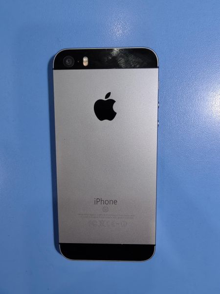 Купить Apple iPhone SE 1st gen. 2016 64GB в Иркутск за 4100 руб.