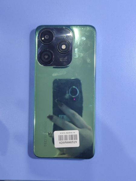 Купить TECNO Spark 10c 4/64GB (KI5m) Duos в Иркутск за 3500 руб.