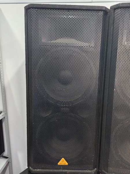 Купить Behringer VP2520 в Иркутск за 21400 руб.