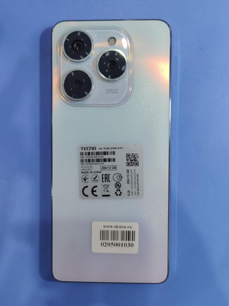 Купить TECNO Spark 20 Pro 12/256GB (KJ6) Duos в Иркутск за 9400 руб.