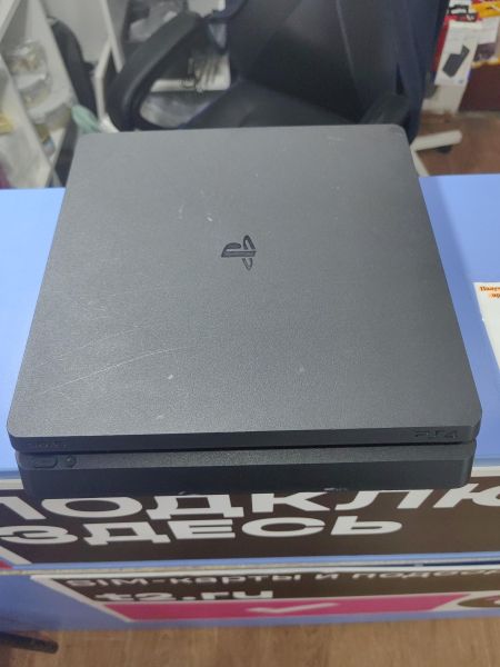 Купить Sony PlayStation 4 Slim 500GB (CUH-2108A) в Иркутск за 17400 руб.