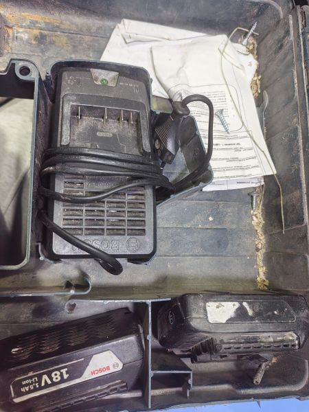 Купить Bosch GSR 180-LI (1700 об/мин) с СЗУ в Иркутск за 4400 руб.