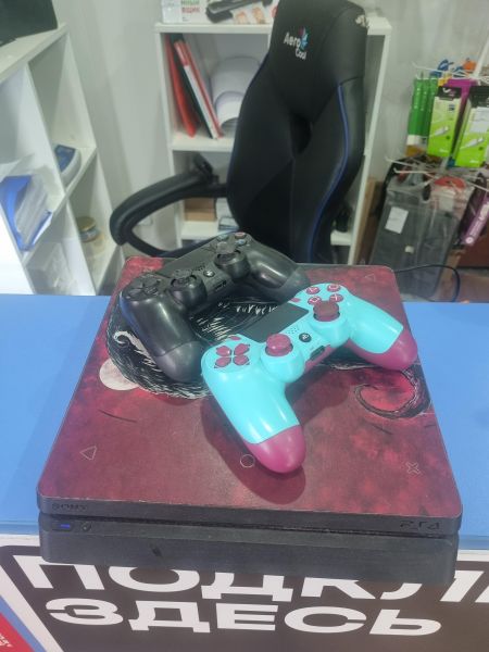 Купить Sony PlayStation 4 Slim 500GB (CUH-2008A) в Иркутск за 16500 руб.