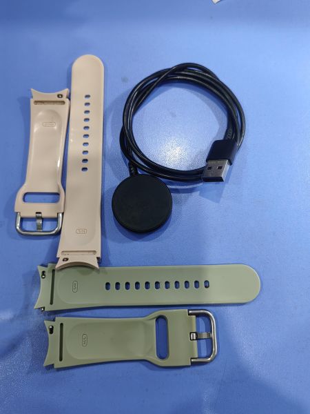 умные часы и браслеты Samsung Galaxy Watch 4 44 mm (SM-R870/N) с СЗУ в Иркутск