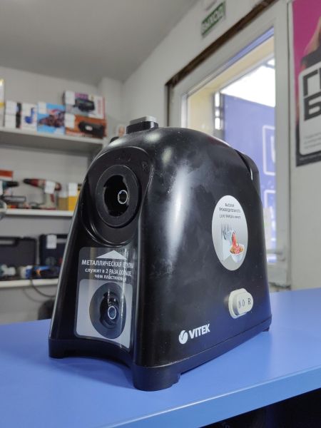 Купить Vitek VT-1670 в Иркутск за 1300 руб.