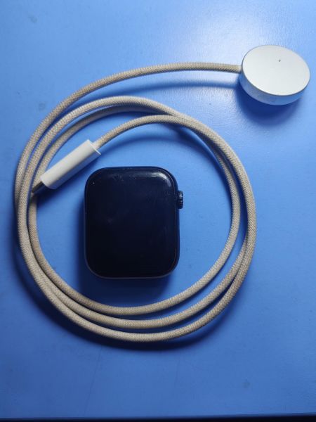 умные часы и браслеты Apple Watch Series 9 45mm (A2980) с СЗУ в Иркутск