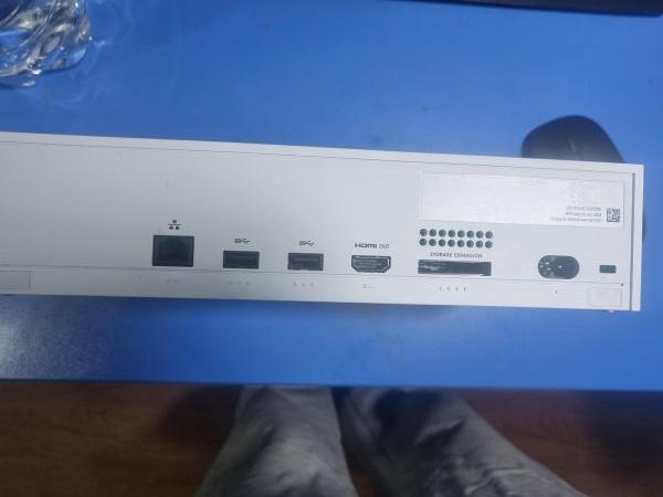 игровая приставка Microsoft Xbox Series S 1TB в Иркутск