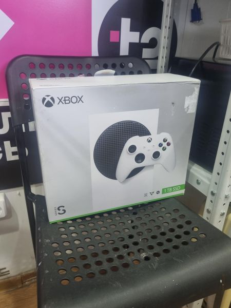 игровая приставка Microsoft Xbox Series S 1TB в Иркутск