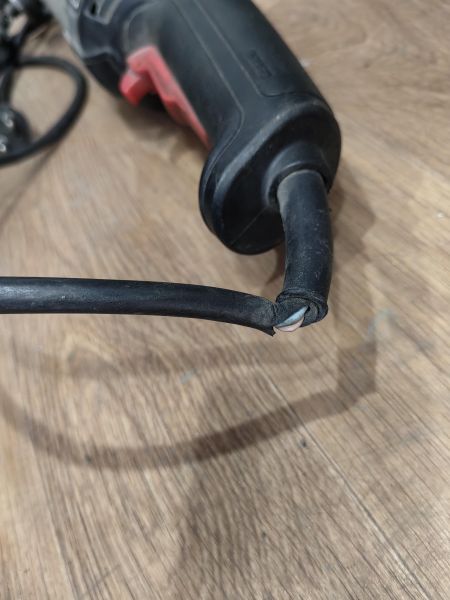 Купить ЗУБР УШМ-230-2100 ПМ3 в Иркутск за 2400 руб.