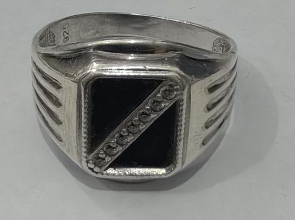 серебряное кольцо Кольцо серебро 925 4,11g, вес изделия 4.35g, размер 21 в Иркутск