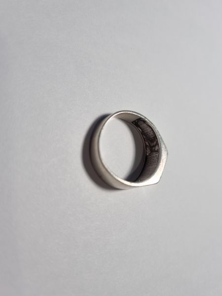 серебряное кольцо Кольцо серебро 925 4,36g, вес изделия 4.41g, размер 19 в Иркутск