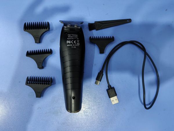 машинка и триммер волос VGR Professional V-030 с СЗУ в Иркутск
