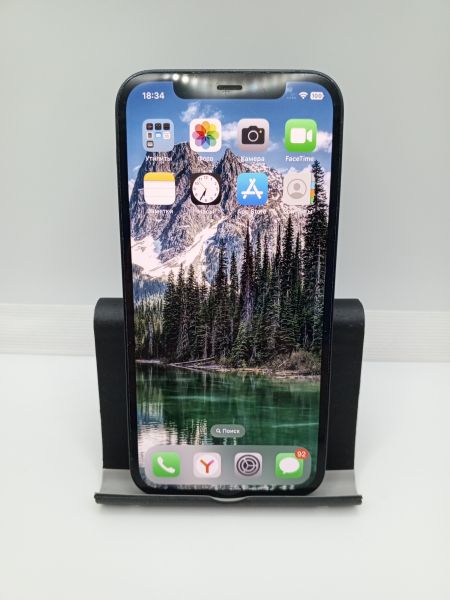 Купить Apple iPhone 12 64GB в Усть-Илимск за 16700 руб.