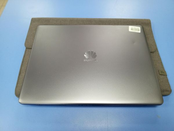 Купить Huawei MateBook 13 (WRT-W19) (SSD 256 GB) в Усть-Илимск за 19200 руб.