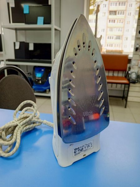 Купить Vitek VT-1208 (1470W) в Усть-Илимск за 200 руб.