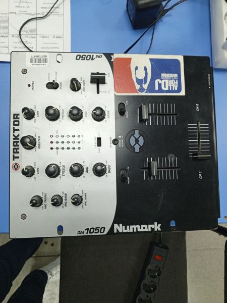 Купить Numark DM1050 в Усть-Илимск за 2700 руб.