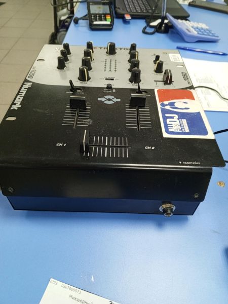 Купить Numark DM1050 в Усть-Илимск за 2700 руб.