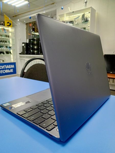 Купить Huawei MateBook 13 (HN-W29R) (i5-8265U) в Усть-Илимск за 21400 руб.