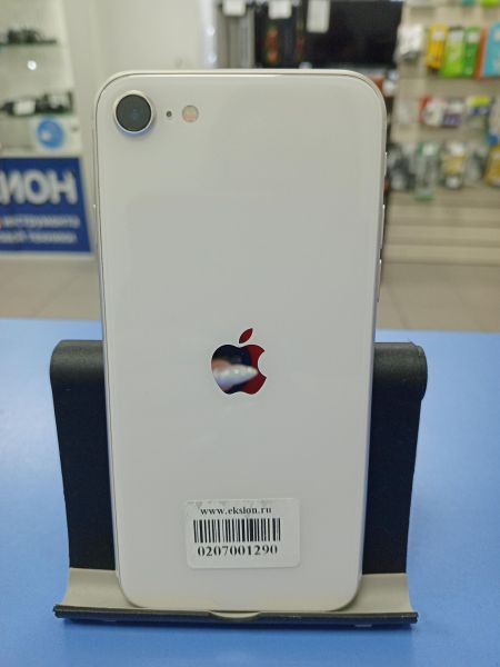 Купить Apple iPhone SE 3rd gen. 2022 64GB в Усть-Илимск за 11100 руб.
