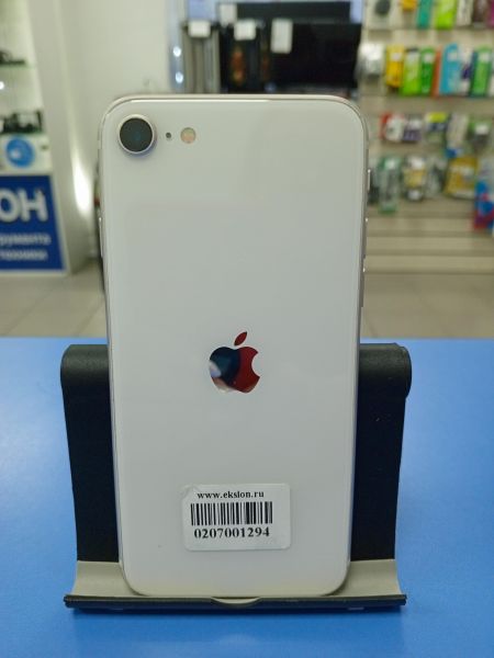 Купить Apple iPhone SE 3rd gen. 2022 64GB в Усть-Илимск за 12100 руб.