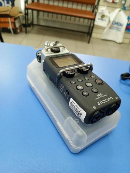 Купить ZOOM H5 в Усть-Илимск за 12200 руб.