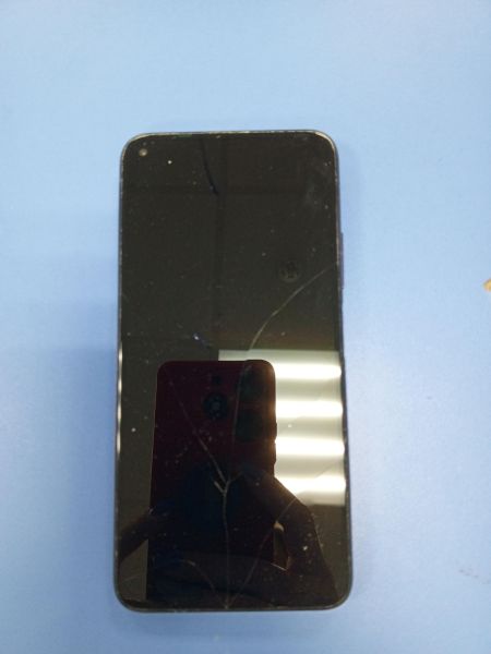 Купить Honor 20 Pro 8/256GB (YAL-L41) Duos в Усть-Илимск за 4600 руб.