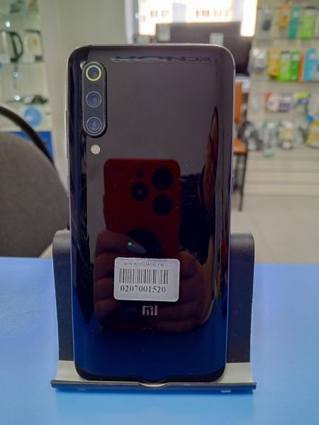 Купить Xiaomi Mi 9 6/64GB (M1902F1G) Duos в Усть-Илимск за 6500 руб.