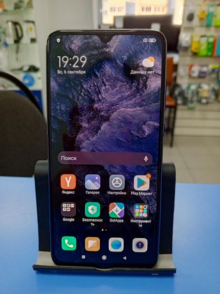 Купить Xiaomi Mi 9 6/64GB (M1902F1G) Duos в Усть-Илимск за 6500 руб.