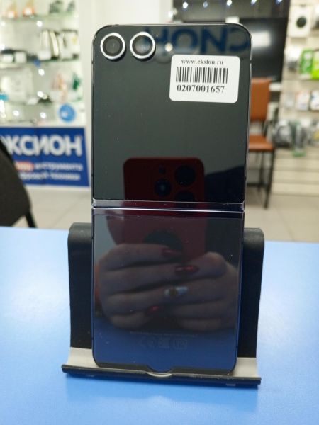 Купить Samsung Galaxy Z Flip 5 8/512GB (F731B) Duos в Усть-Илимск за 32700 руб.