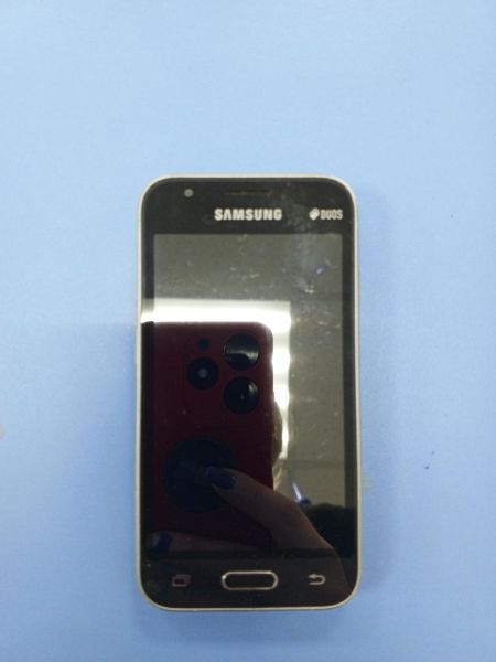 Купить Samsung Galaxy J1 Mini (J105H) Duos в Усть-Илимск за 700 руб.