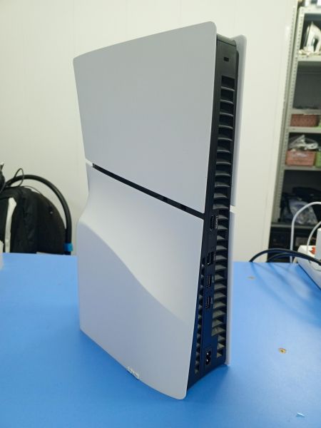 Купить Sony PlayStation 5 Slim 1TB (CFI-2116) в Усть-Илимск за 41100 руб.