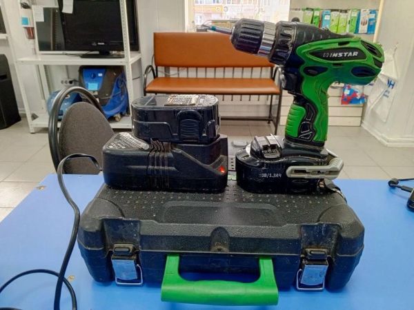 Купить Instar. без модели с СЗУ в Усть-Илимск за 500 руб.