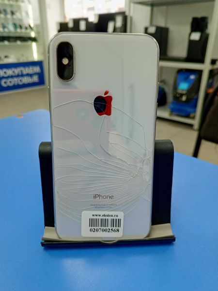 Купить Apple iPhone X 64GB в Усть-Илимск за 5300 руб.