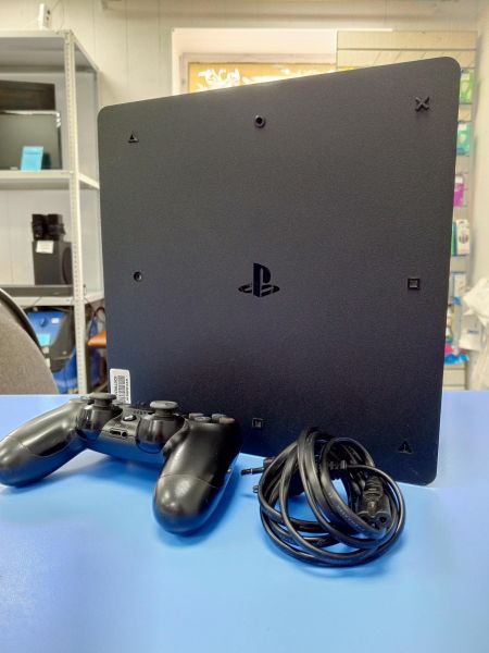 Купить Sony PlayStation 4 Slim 500GB (CUH-2016A) в Усть-Илимск за 14900 руб.