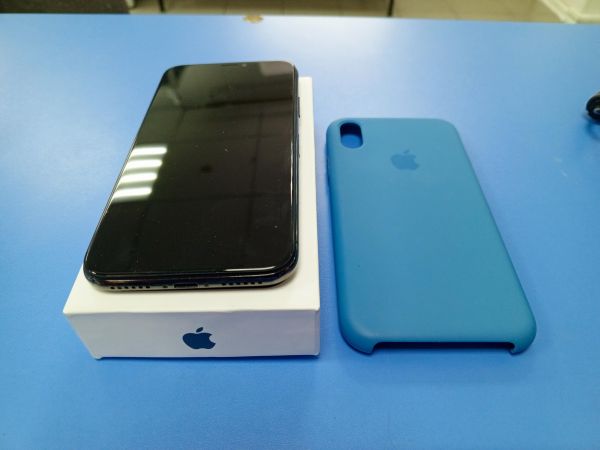 Купить Apple iPhone XS 64GB в Усть-Илимск за 9700 руб.