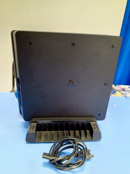 игровая приставка Sony PlayStation 4 Slim 1TB (CUH-2208B) в Усть-Илимск