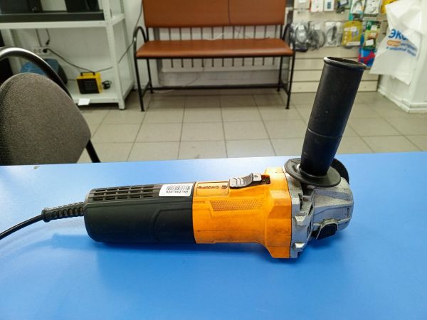 Купить ВИХРЬ УШМ-115/650 в Усть-Илимск за 1200 руб.