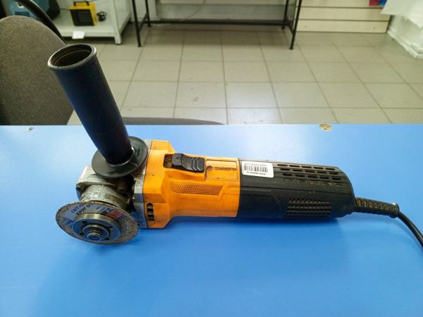 Купить ВИХРЬ УШМ-115/650 в Усть-Илимск за 1200 руб.